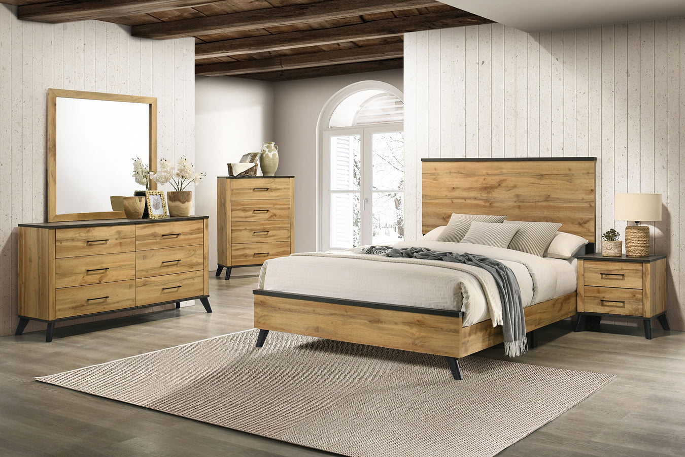 Weathered brown / natural pine